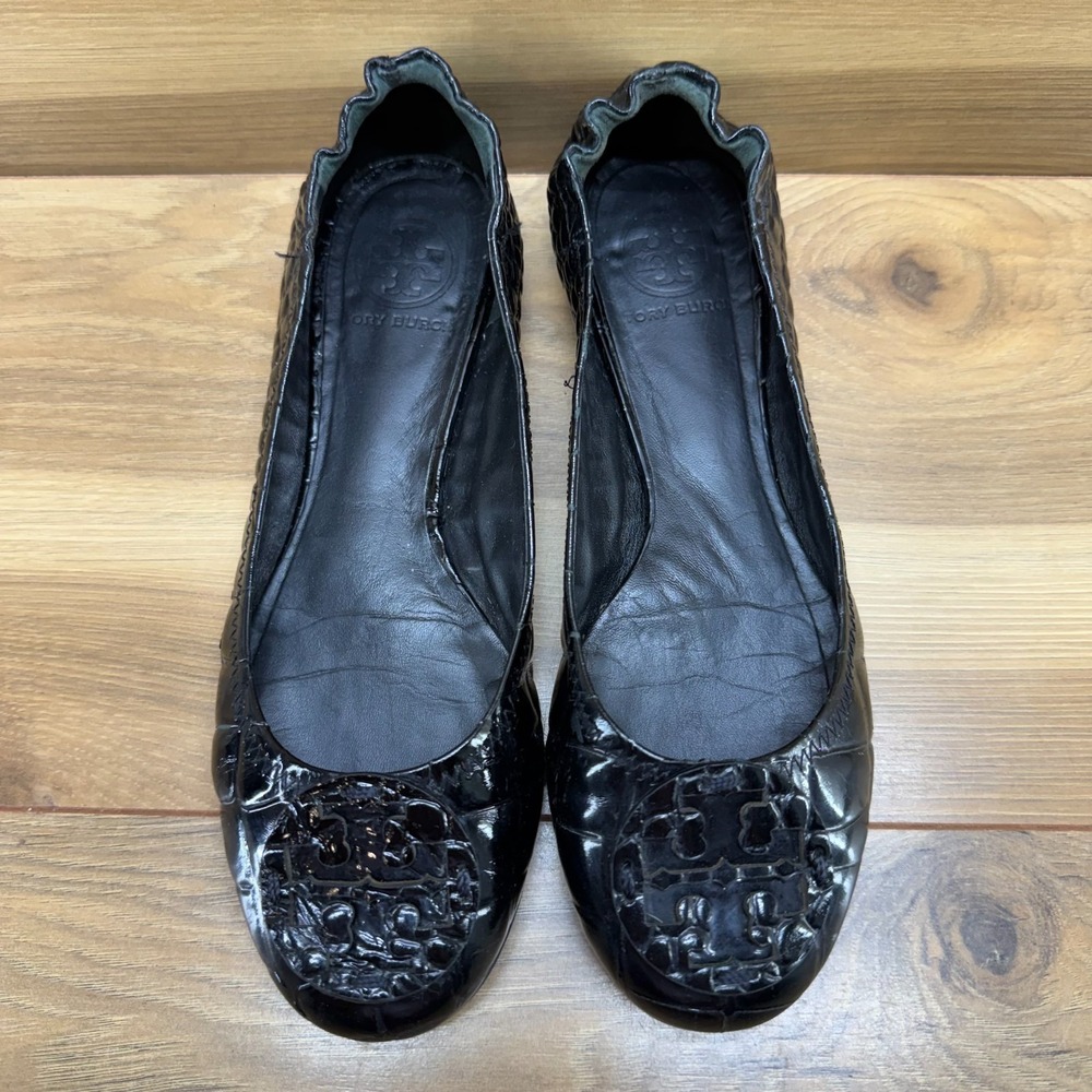 Tory Burch Croc Embossed Patent Leather Reva Flat 7.5 M Black Minimalist Office